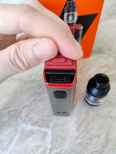 Geekvape Aegis Legend 5 Kit - USB a gumidugóval